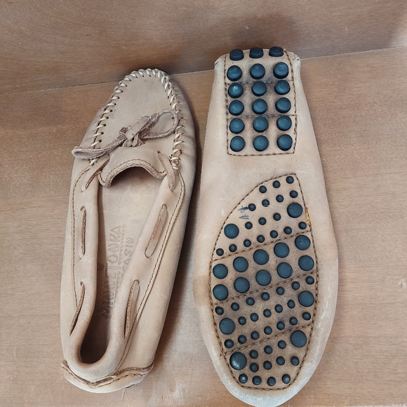 Minnetonka moccasin driving loafers - Picture 6 of 7